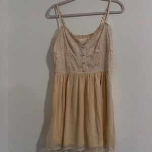 Beautiful H&M cream dress size S